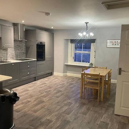 Cosy Apartment Above Village Pub Buxton  Extérieur photo