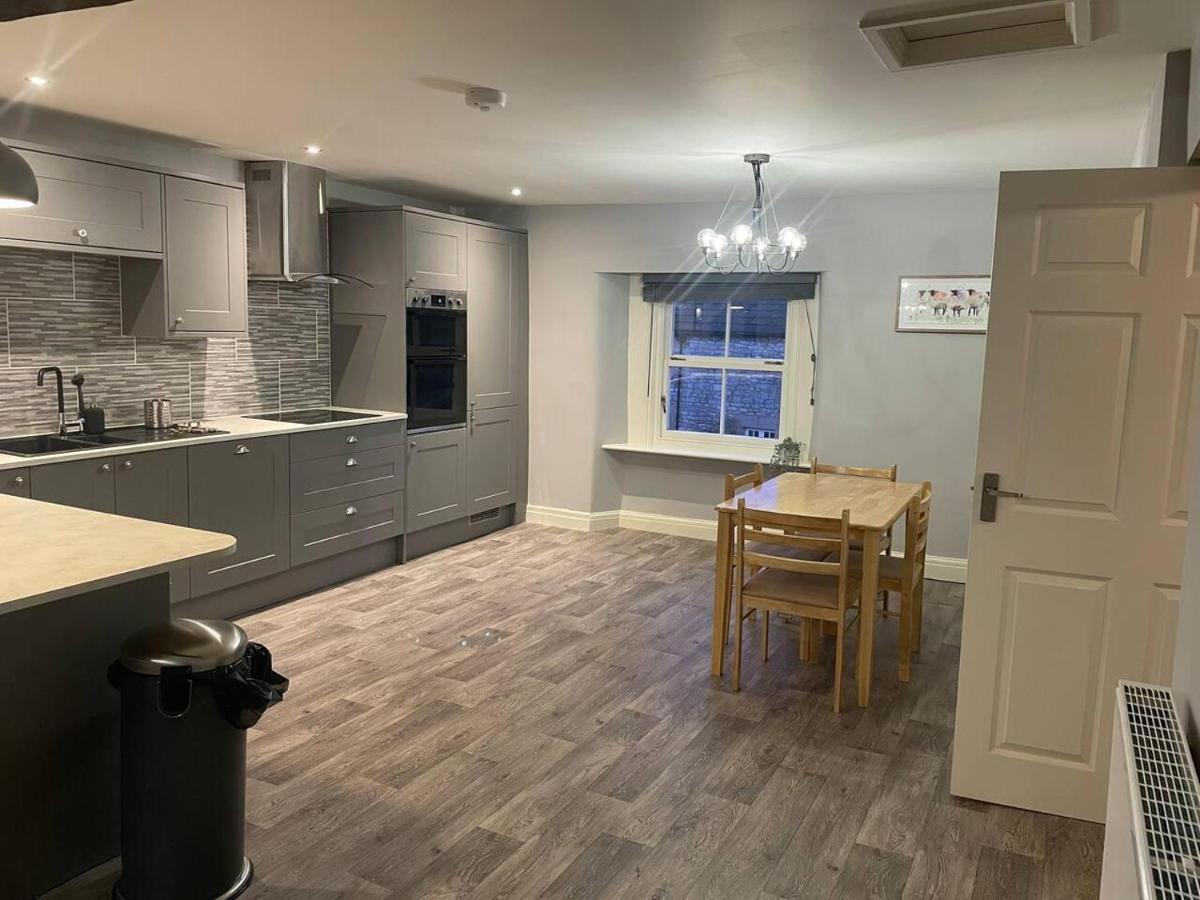 Cosy Apartment Above Village Pub Buxton  Extérieur photo